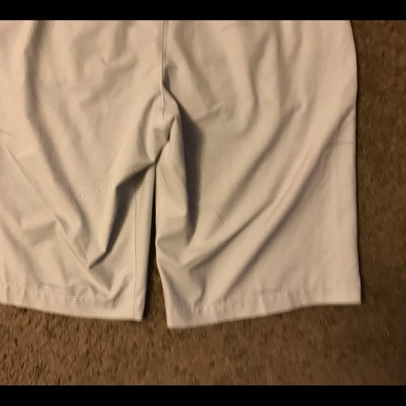 Mens Nike Dri Fit Golf Shorts - Picture 3 of 7
